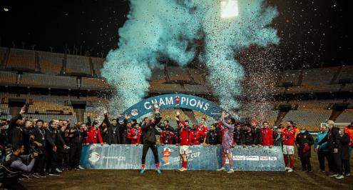 تقرير.. الثلاثية الثالثة والثنائية الـ14 تخلدان موسما استثنائيا للأهلي